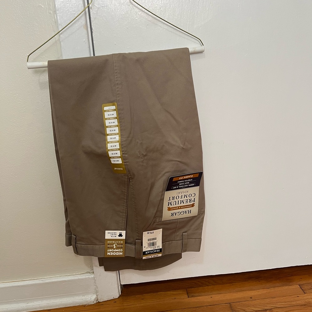 Haggar Classic Fit Stretch Khaki Pants